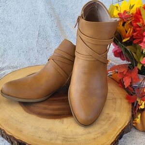 Life Stride Tan Ankle Booties